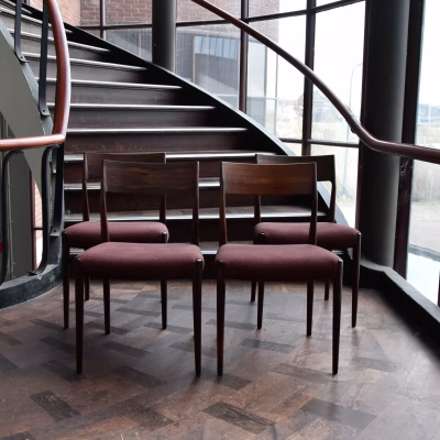 Set van 4 Deense eetkamerstoelen