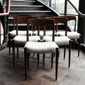 Set van 6 Niels Moller stoelen